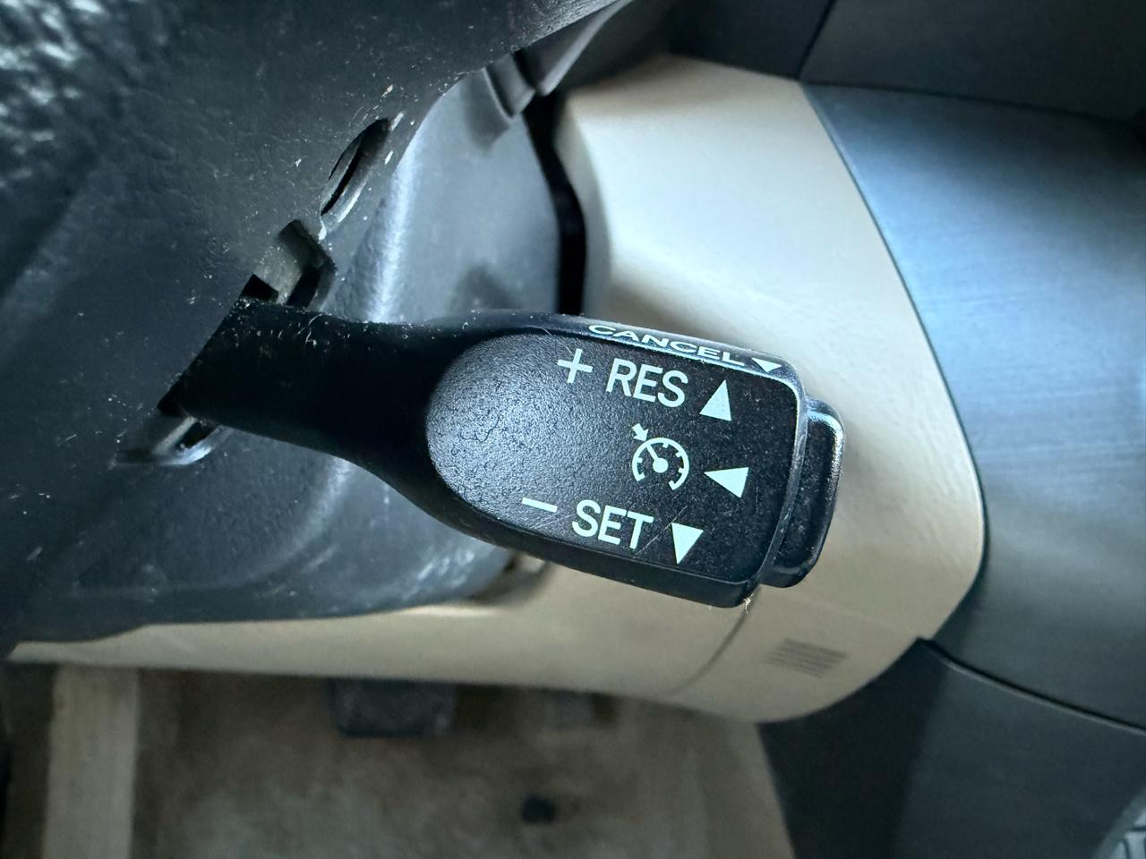 Toyota RAV4 Base I4 4WD 2011