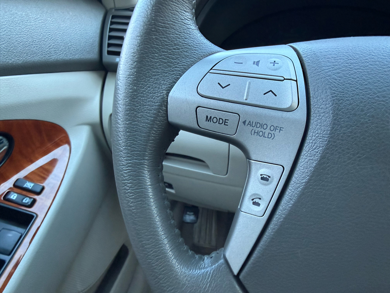 Toyota Camry XLE 2011