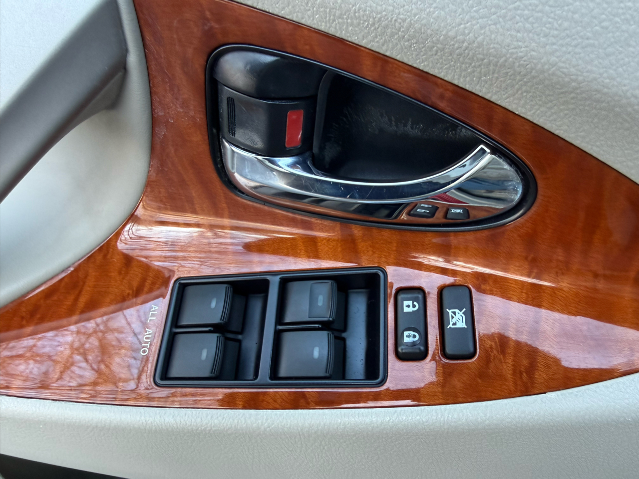 Toyota Camry XLE 2011