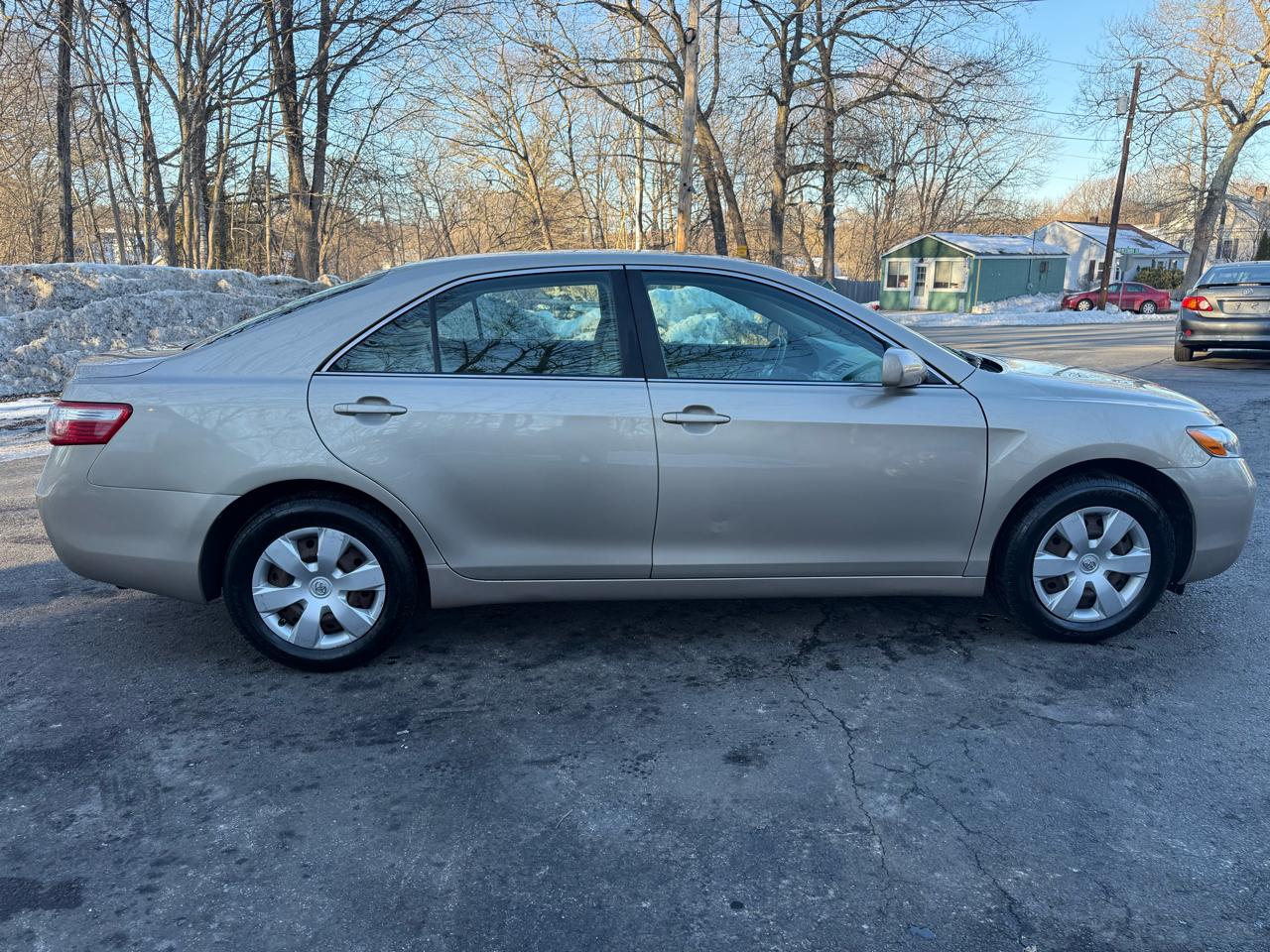Toyota Camry LE 5-Spd AT 2009