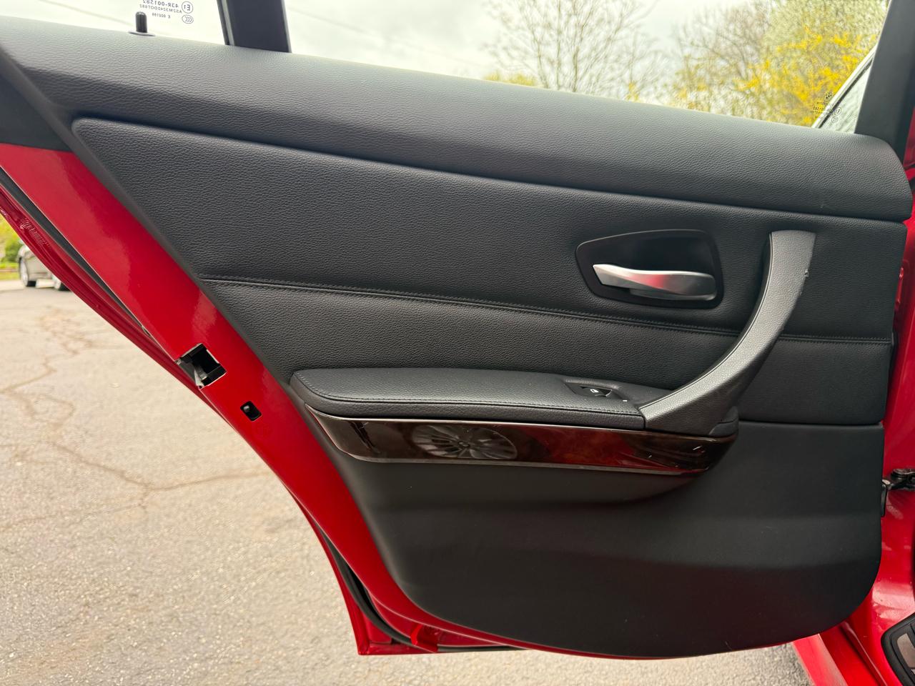 BMW 3-Series 335i xDrive 2010