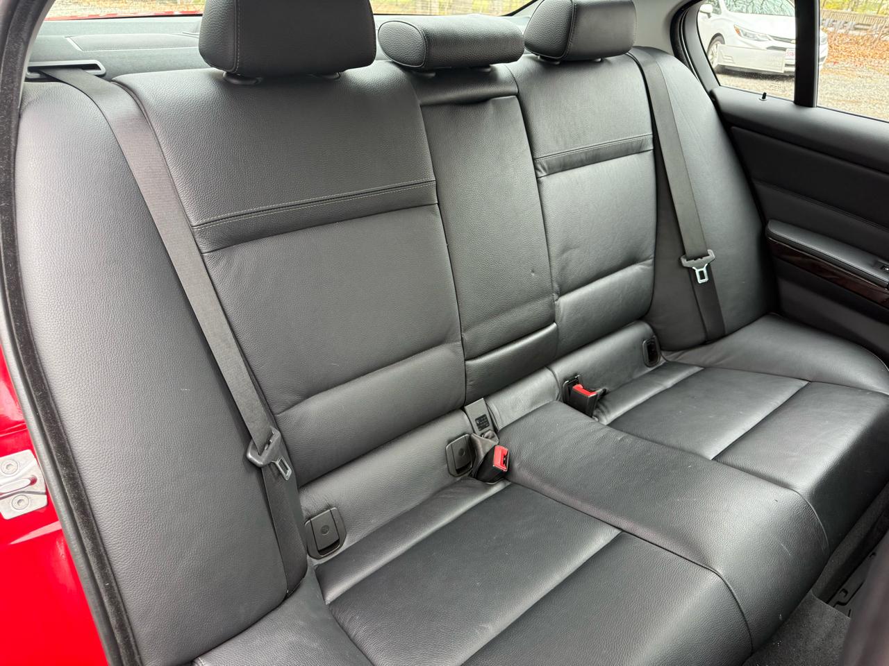 BMW 3-Series 335i xDrive 2010