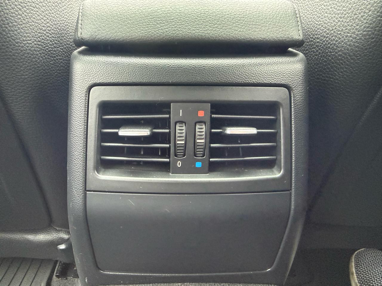 BMW 3-Series 335i xDrive 2010