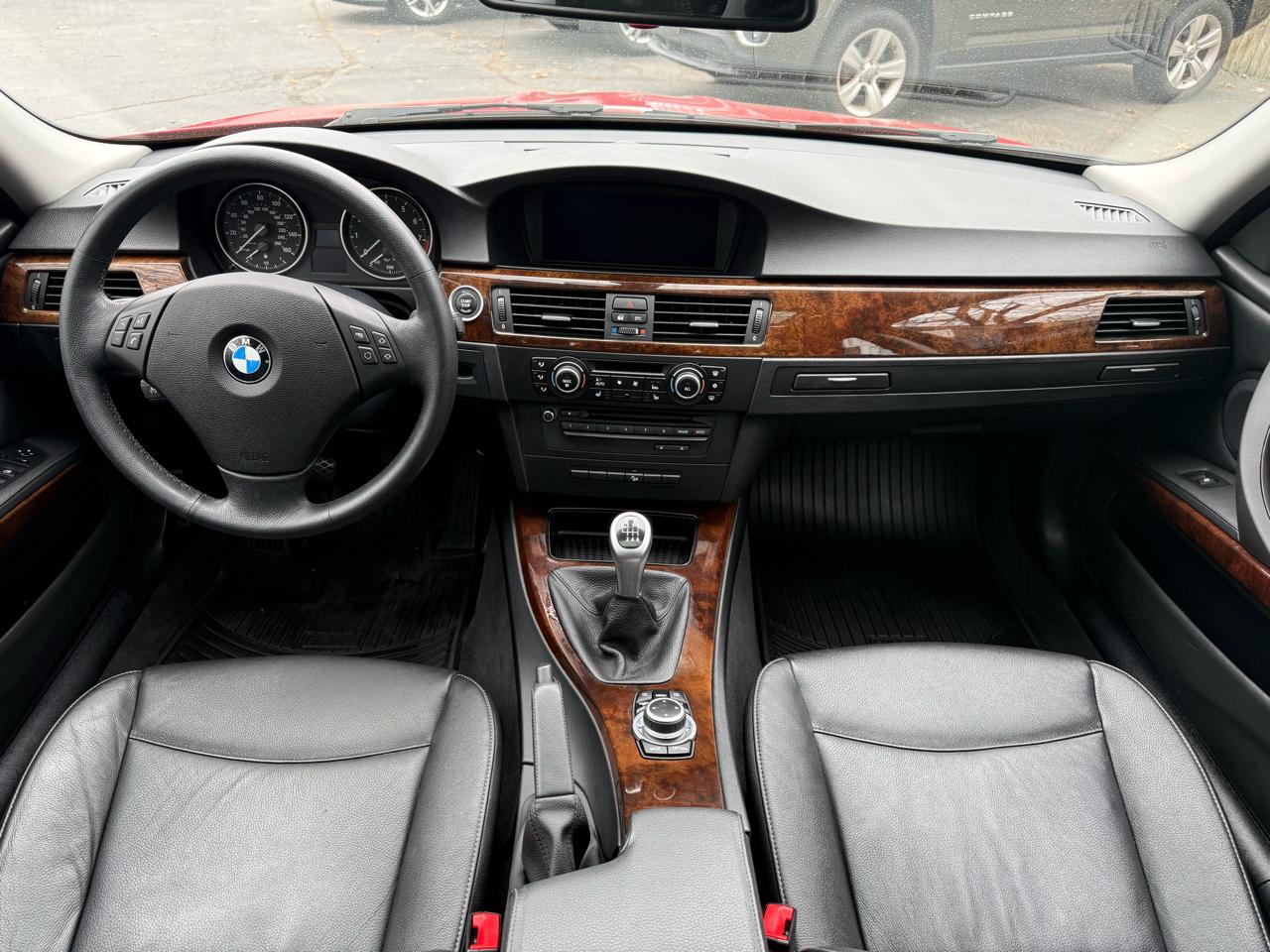 BMW 3-Series 335i xDrive 2010