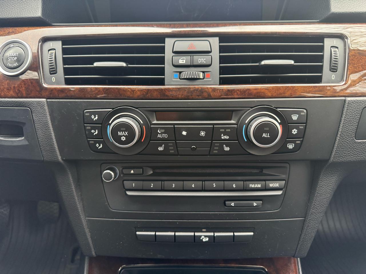 BMW 3-Series 335i xDrive 2010