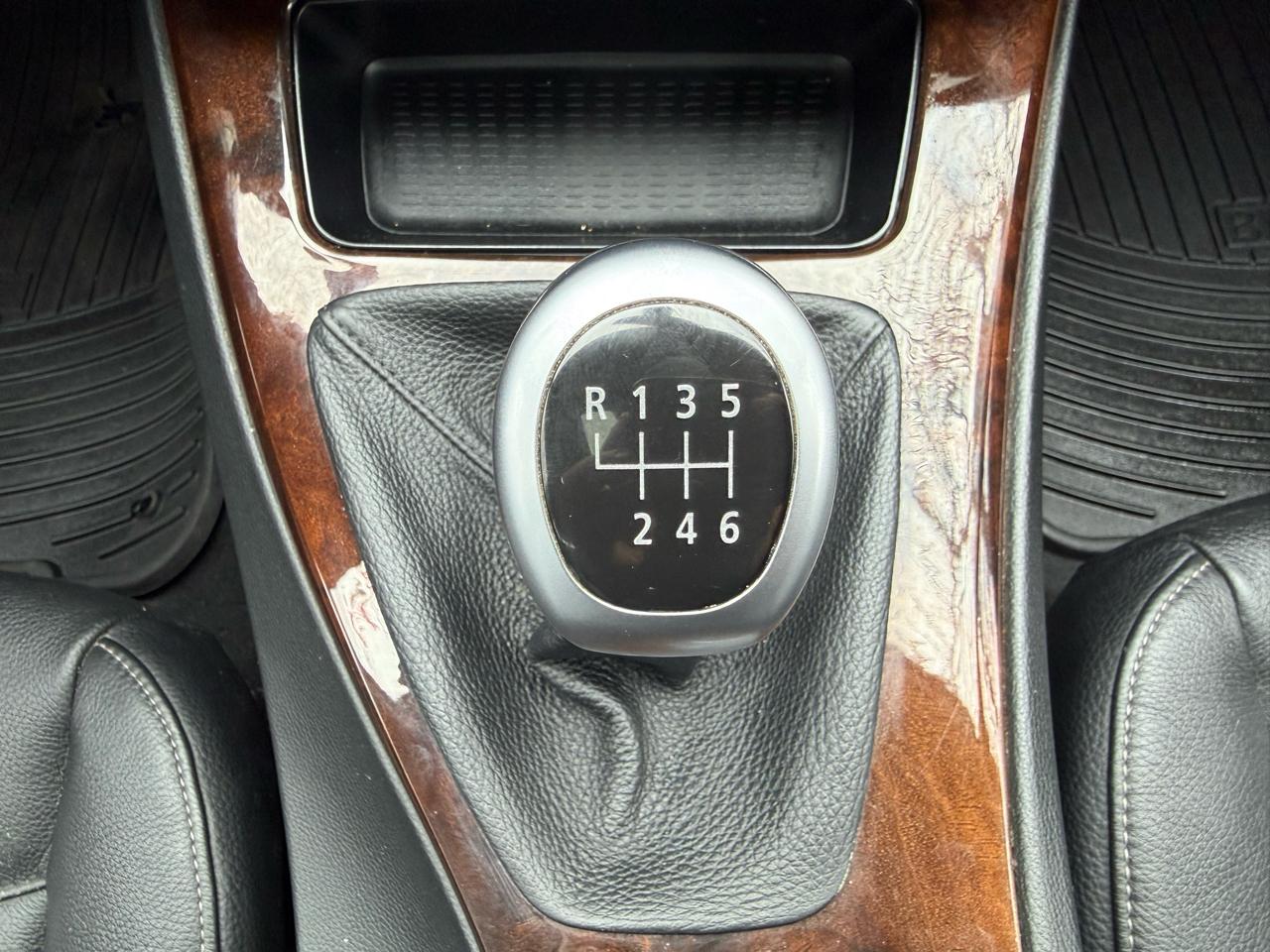 BMW 3-Series 335i xDrive 2010