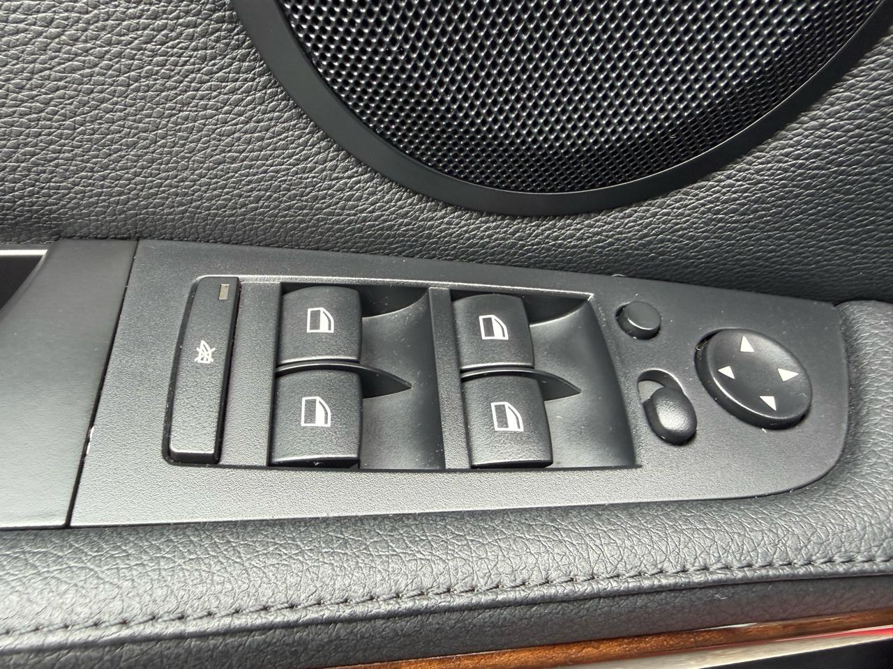 BMW 3-Series 335i xDrive 2010