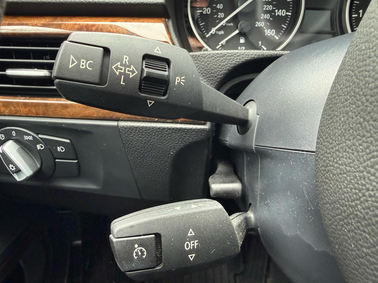 BMW 3-Series 335i xDrive 2010