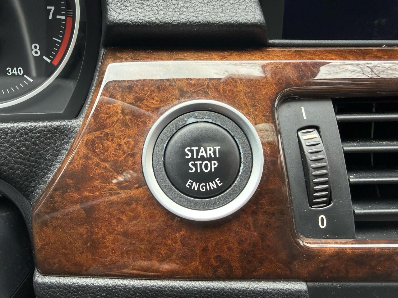 BMW 3-Series 335i xDrive 2010