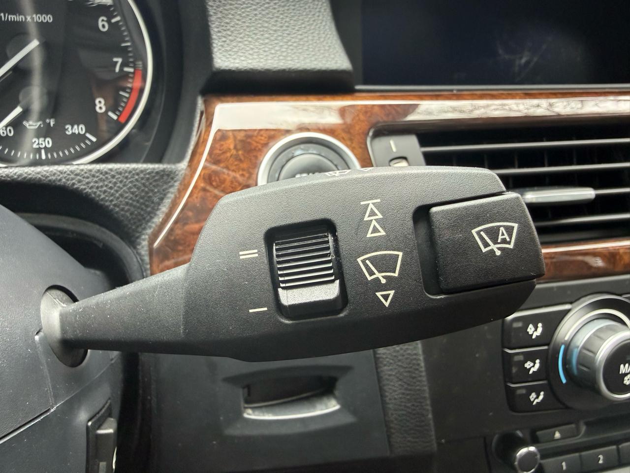 BMW 3-Series 335i xDrive 2010