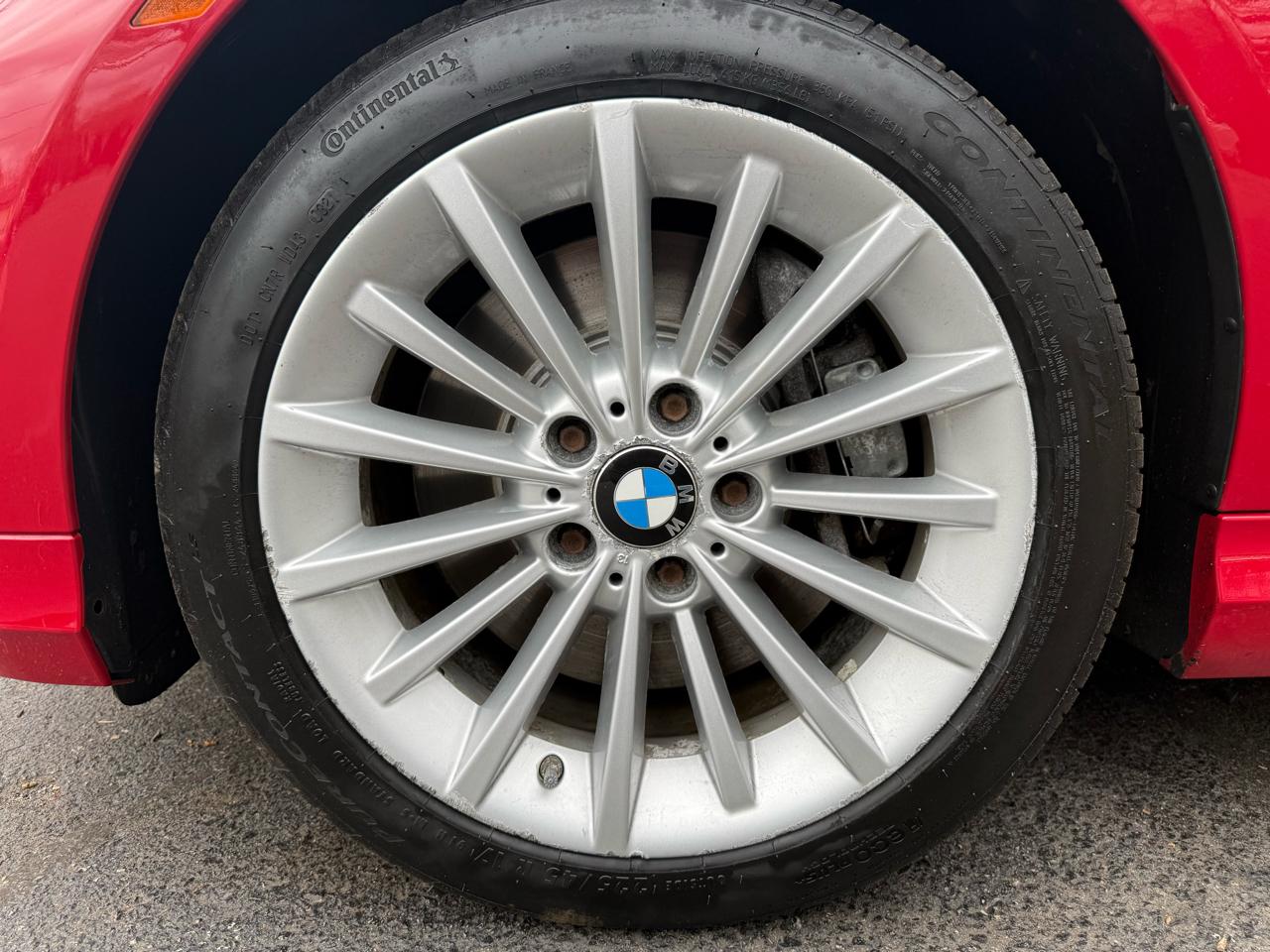 BMW 3-Series 335i xDrive 2010