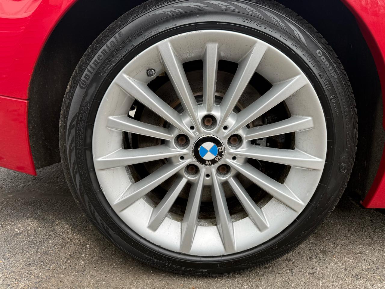 BMW 3-Series 335i xDrive 2010