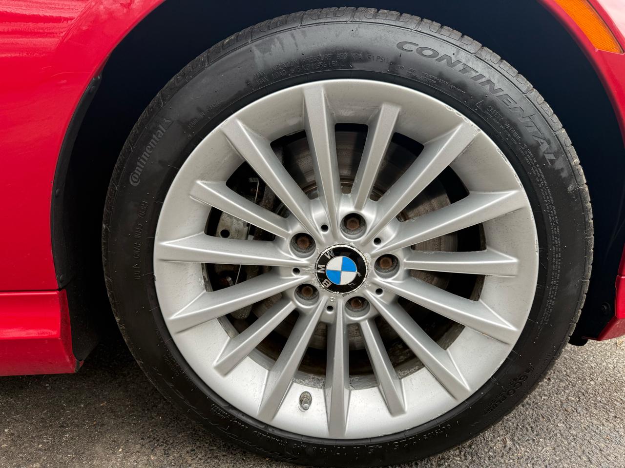 BMW 3-Series 335i xDrive 2010