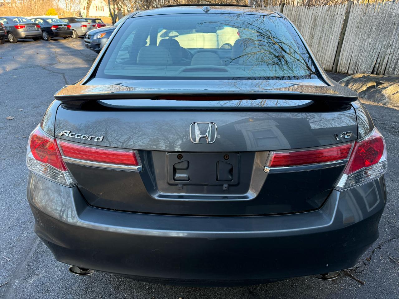 Honda Accord EX-L V-6 Sedan AT 2011