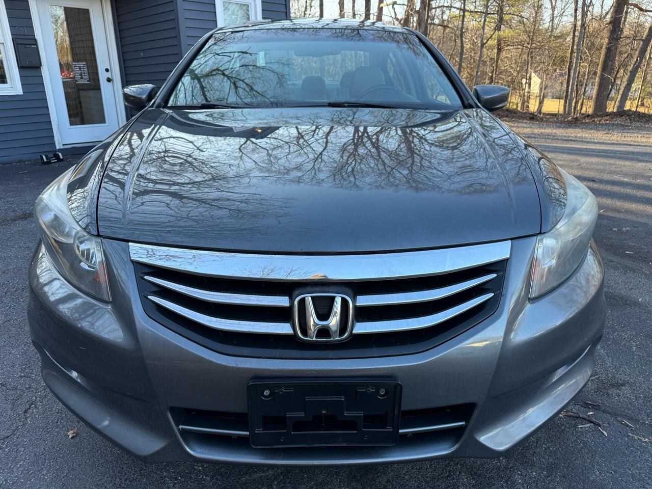 Honda Accord EX-L V-6 Sedan AT 2011