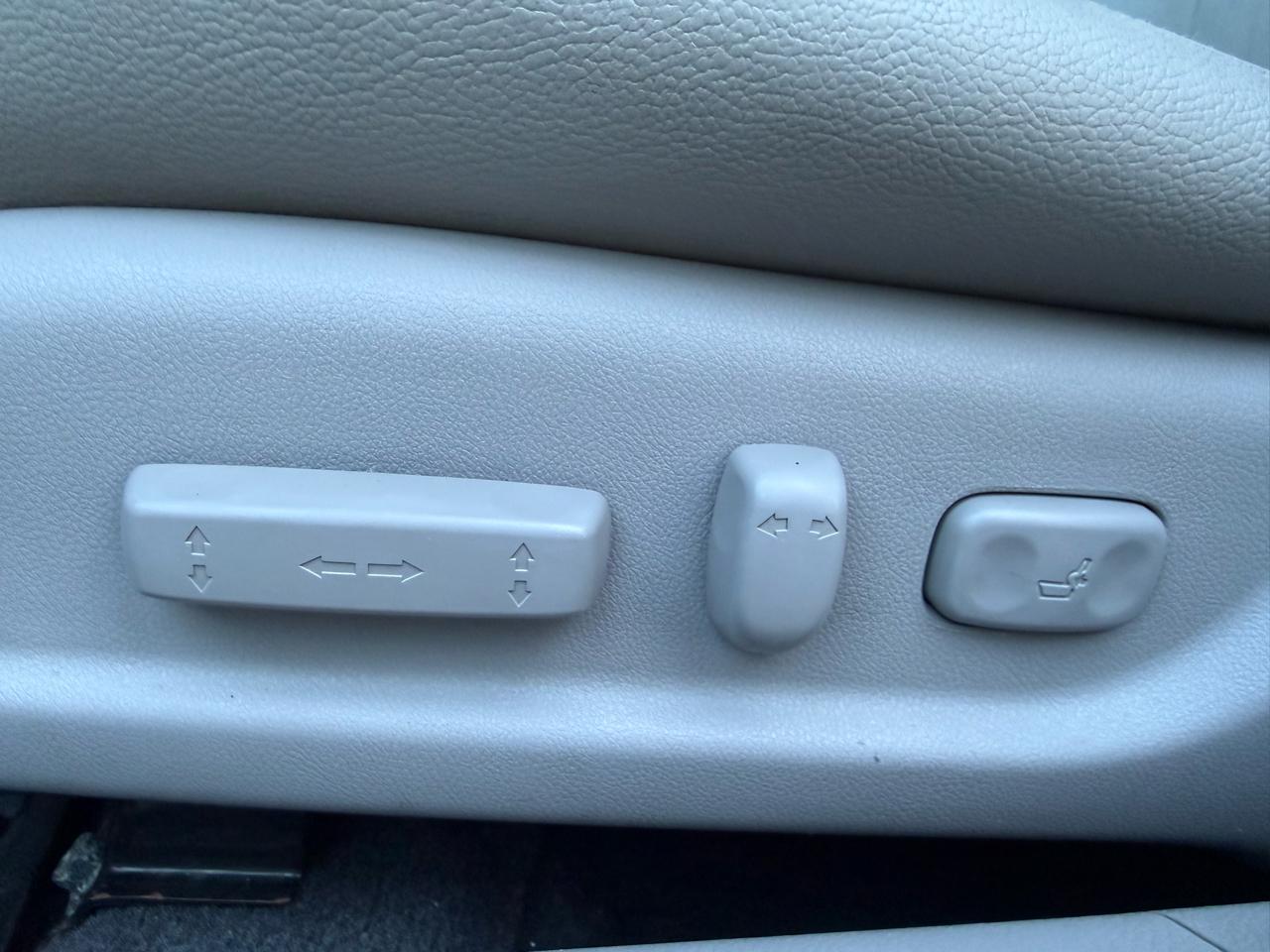 Honda Accord EX-L V-6 Sedan AT 2011