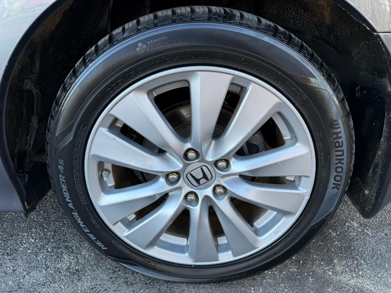 Honda Accord EX-L V-6 Sedan AT 2011