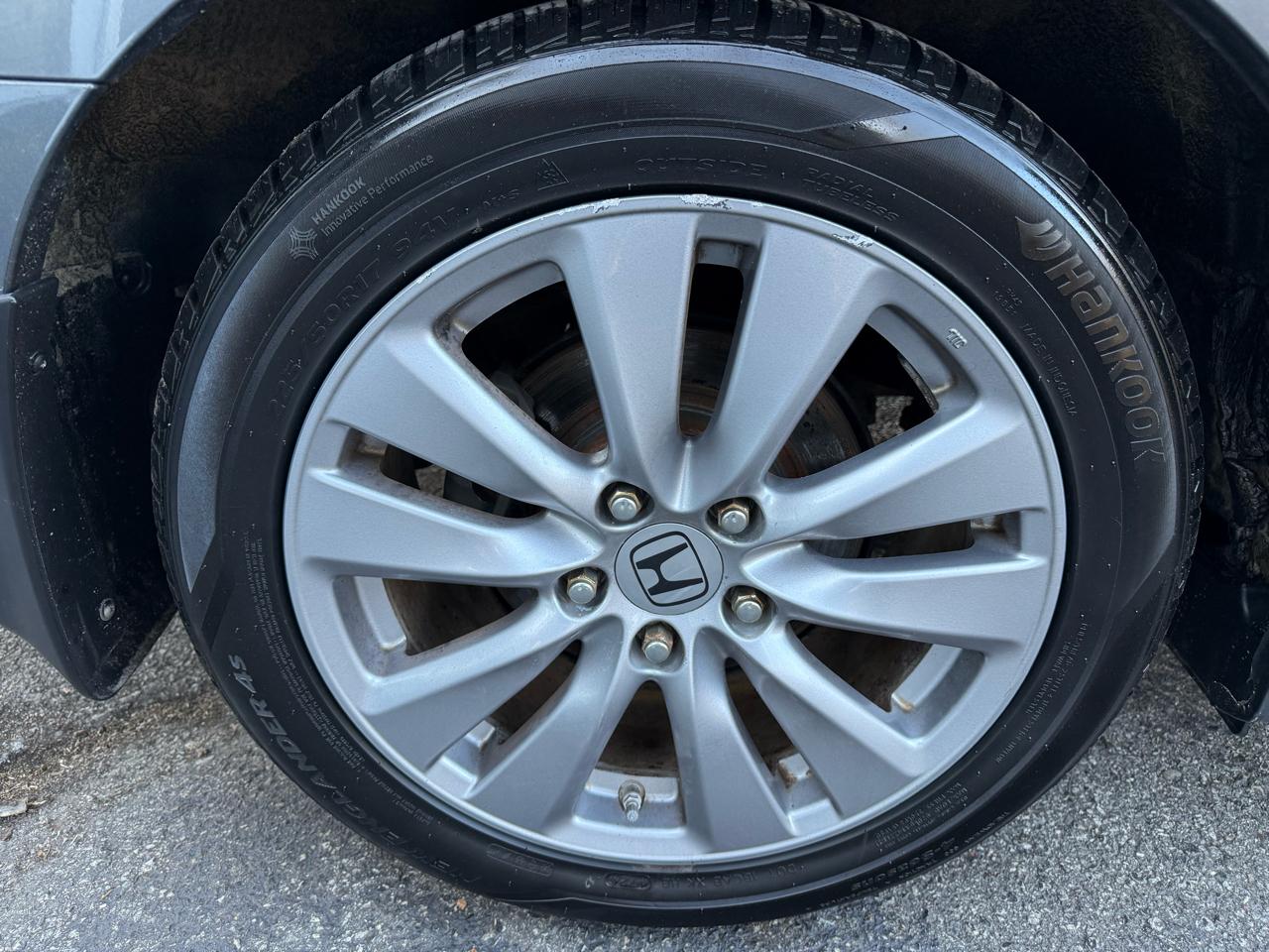 Honda Accord EX-L V-6 Sedan AT 2011