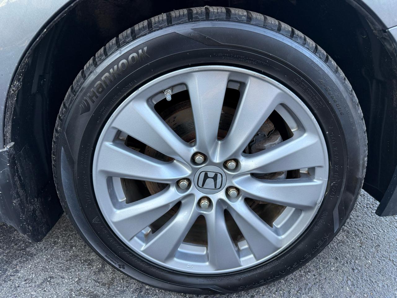 Honda Accord EX-L V-6 Sedan AT 2011