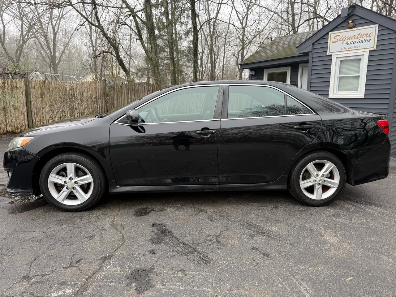 Toyota Camry SE 2012