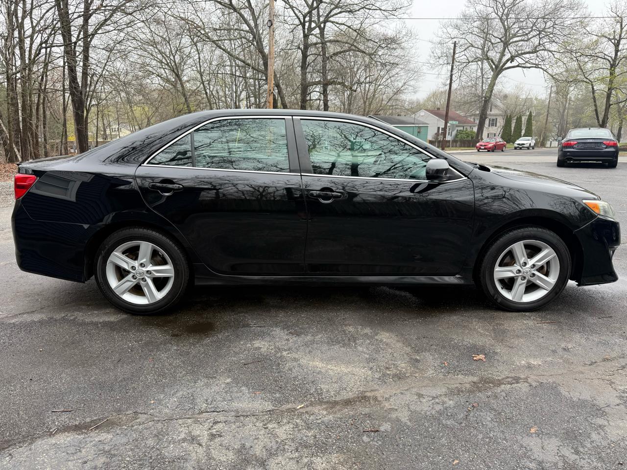 Toyota Camry SE 2012