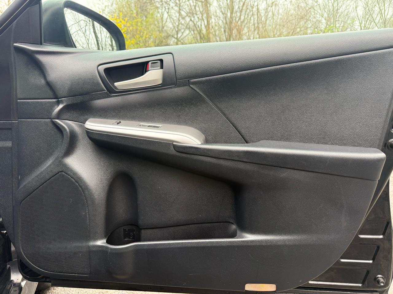 Toyota Camry SE 2012