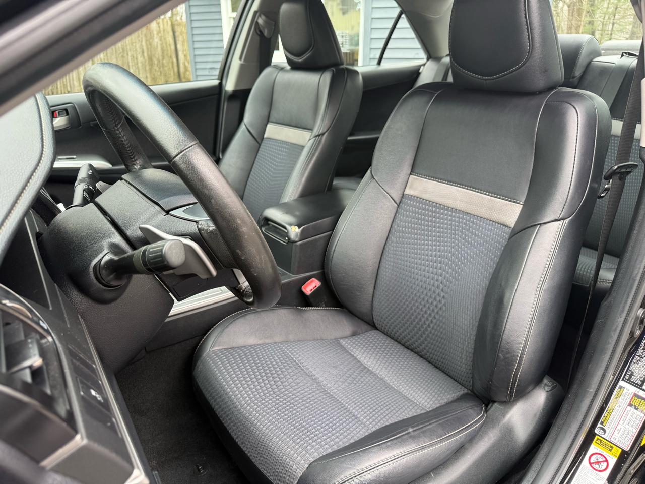 Toyota Camry SE 2012