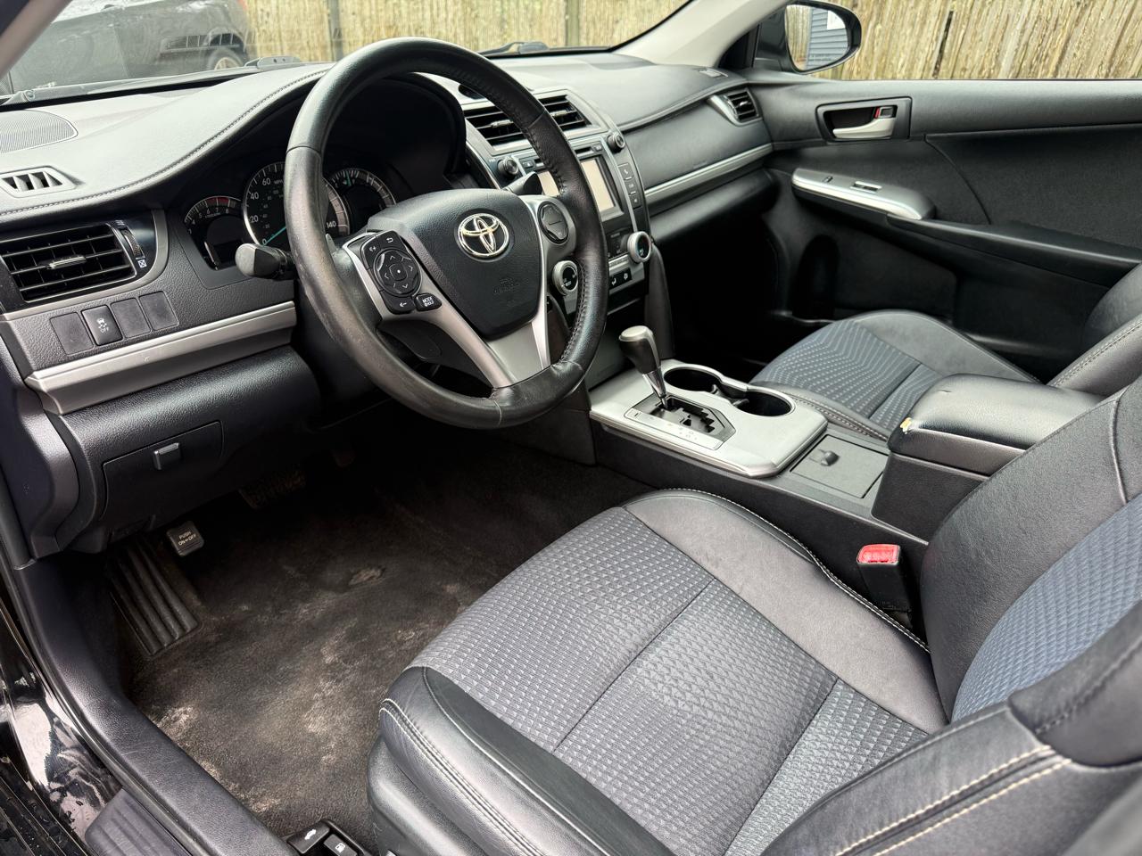 Toyota Camry SE 2012