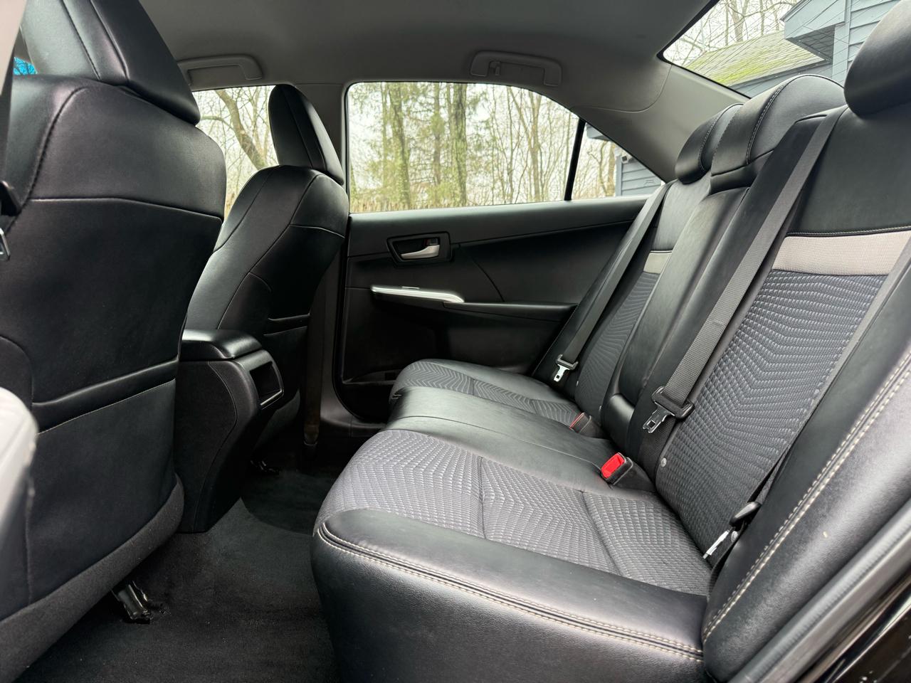 Toyota Camry SE 2012