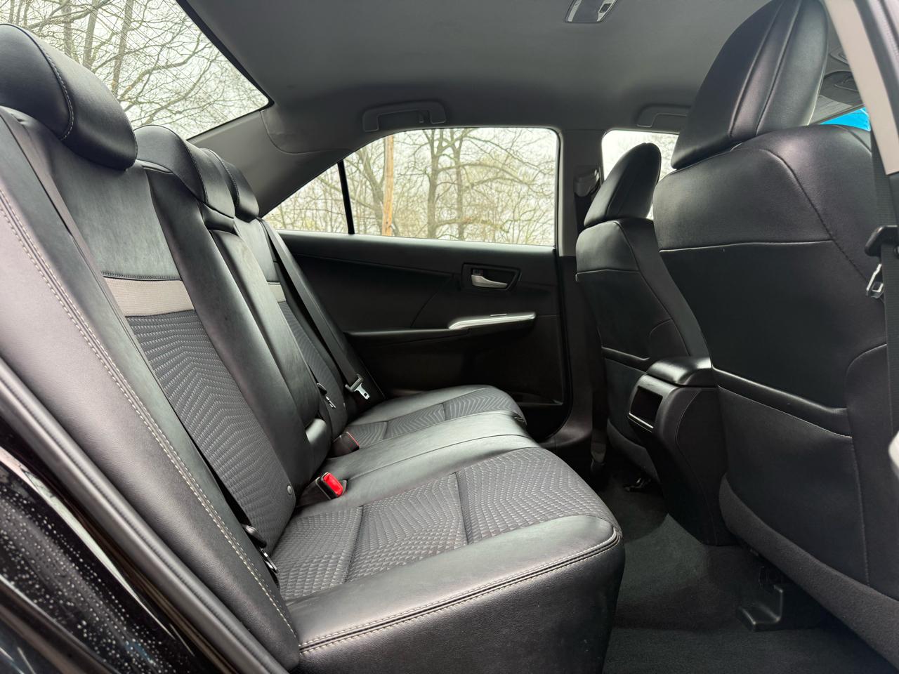 Toyota Camry SE 2012