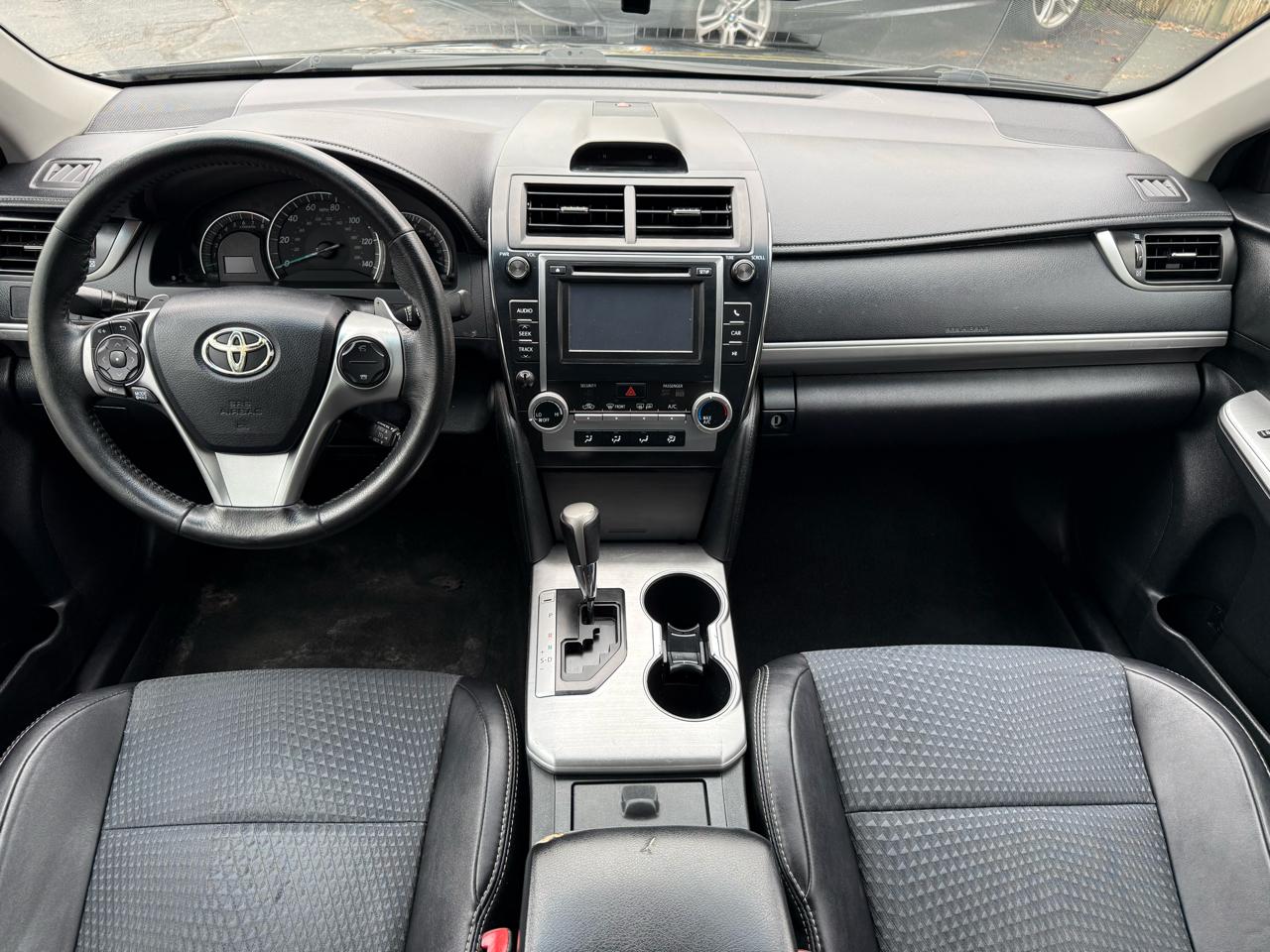 Toyota Camry SE 2012
