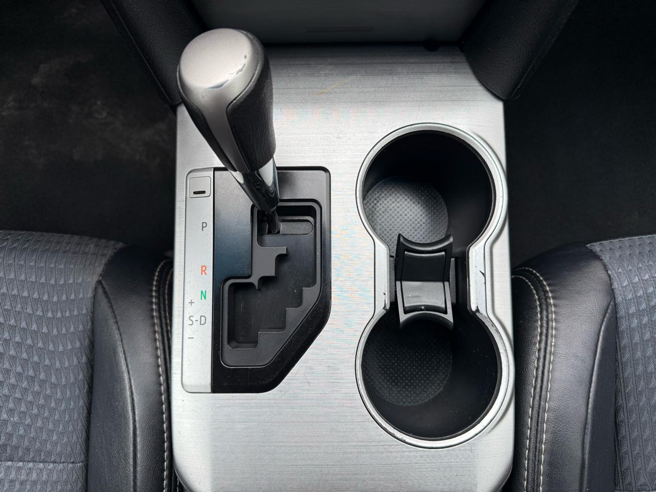 Toyota Camry SE 2012