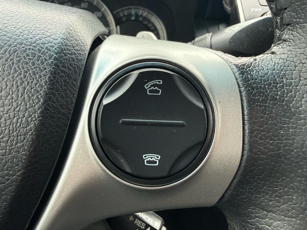 Toyota Camry SE 2012