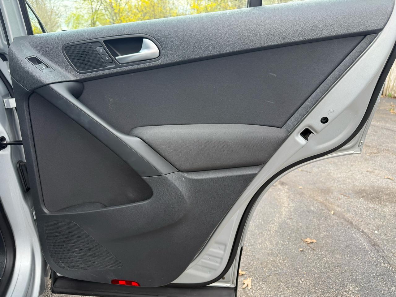 Volkswagen Tiguan SE 4Motion 2013