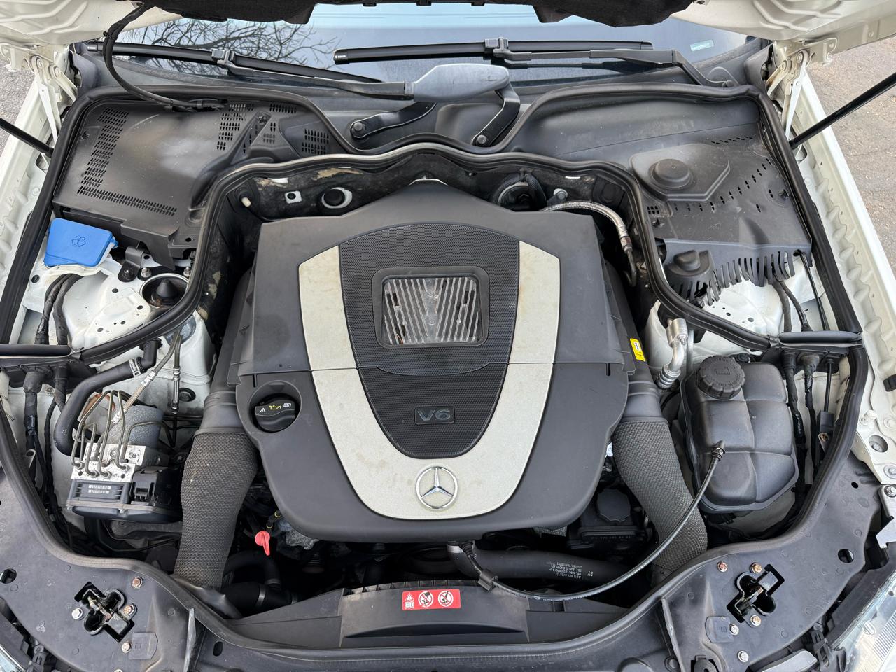 Mercedes-Benz E-Class E350 4MATIC Sedan 2009