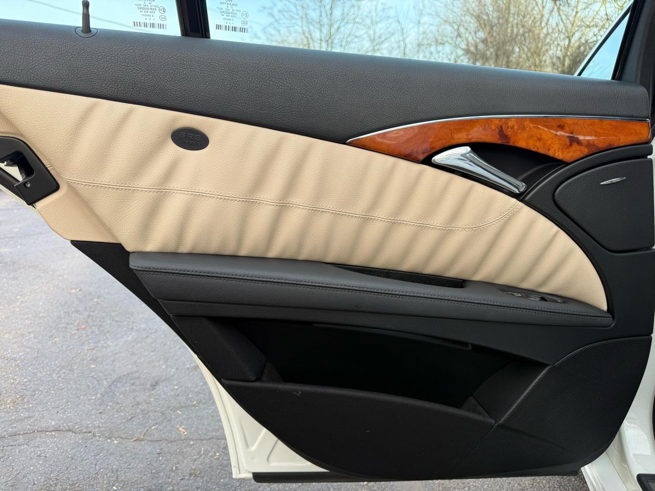 Mercedes-Benz E-Class E350 4MATIC Sedan 2009