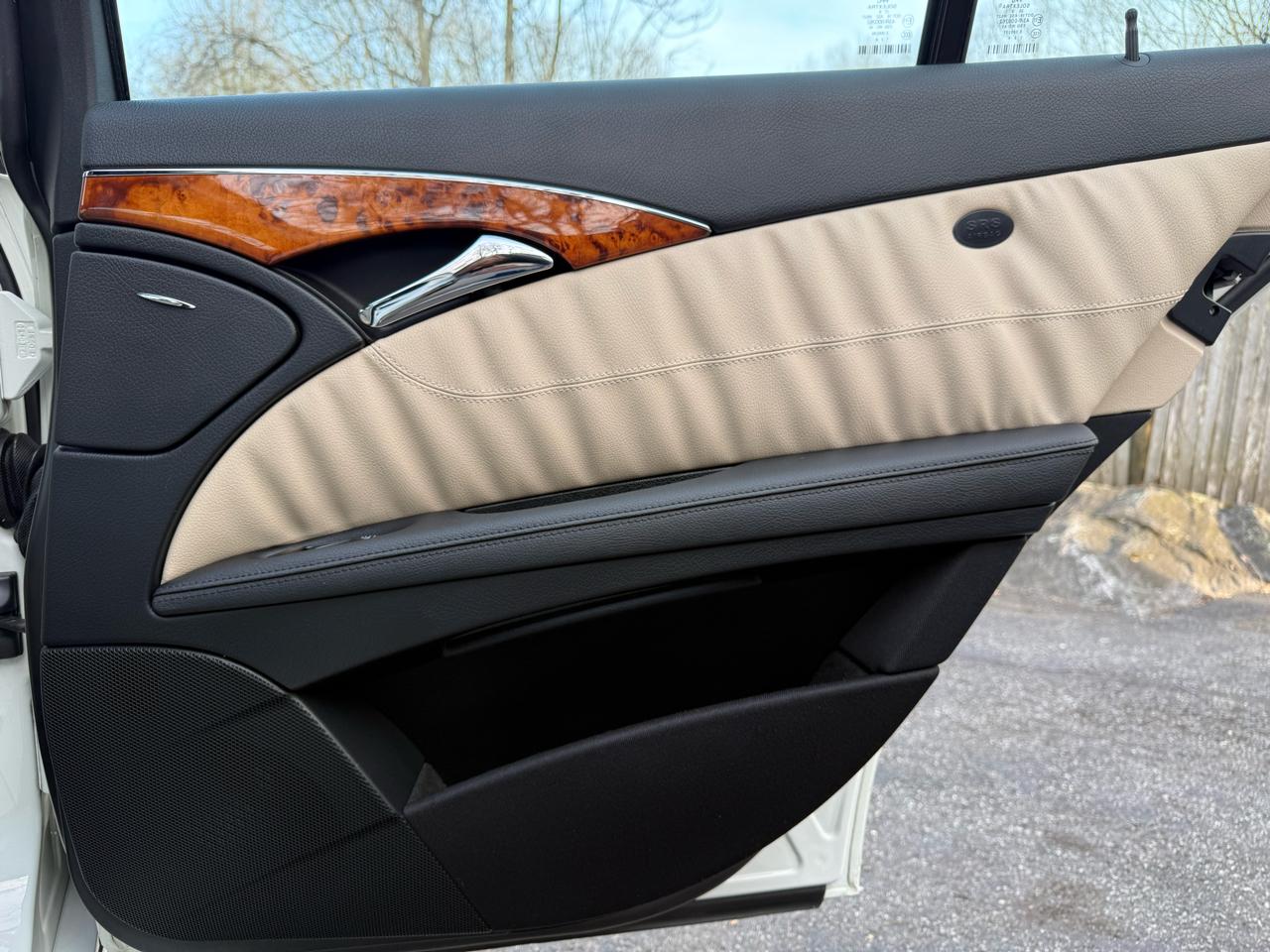 Mercedes-Benz E-Class E350 4MATIC Sedan 2009