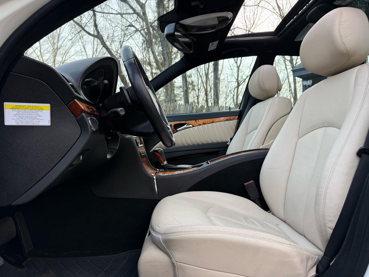 Mercedes-Benz E-Class E350 4MATIC Sedan 2009