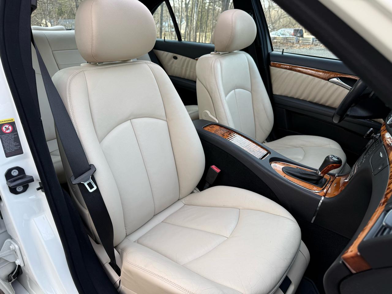 Mercedes-Benz E-Class E350 4MATIC Sedan 2009