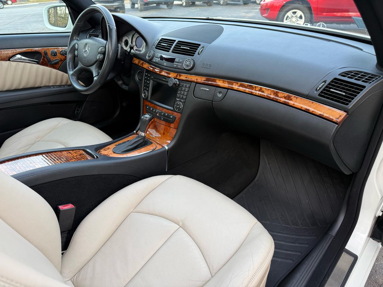 Mercedes-Benz E-Class E350 4MATIC Sedan 2009