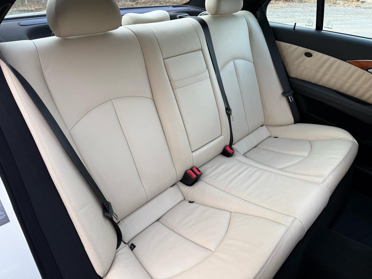 Mercedes-Benz E-Class E350 4MATIC Sedan 2009