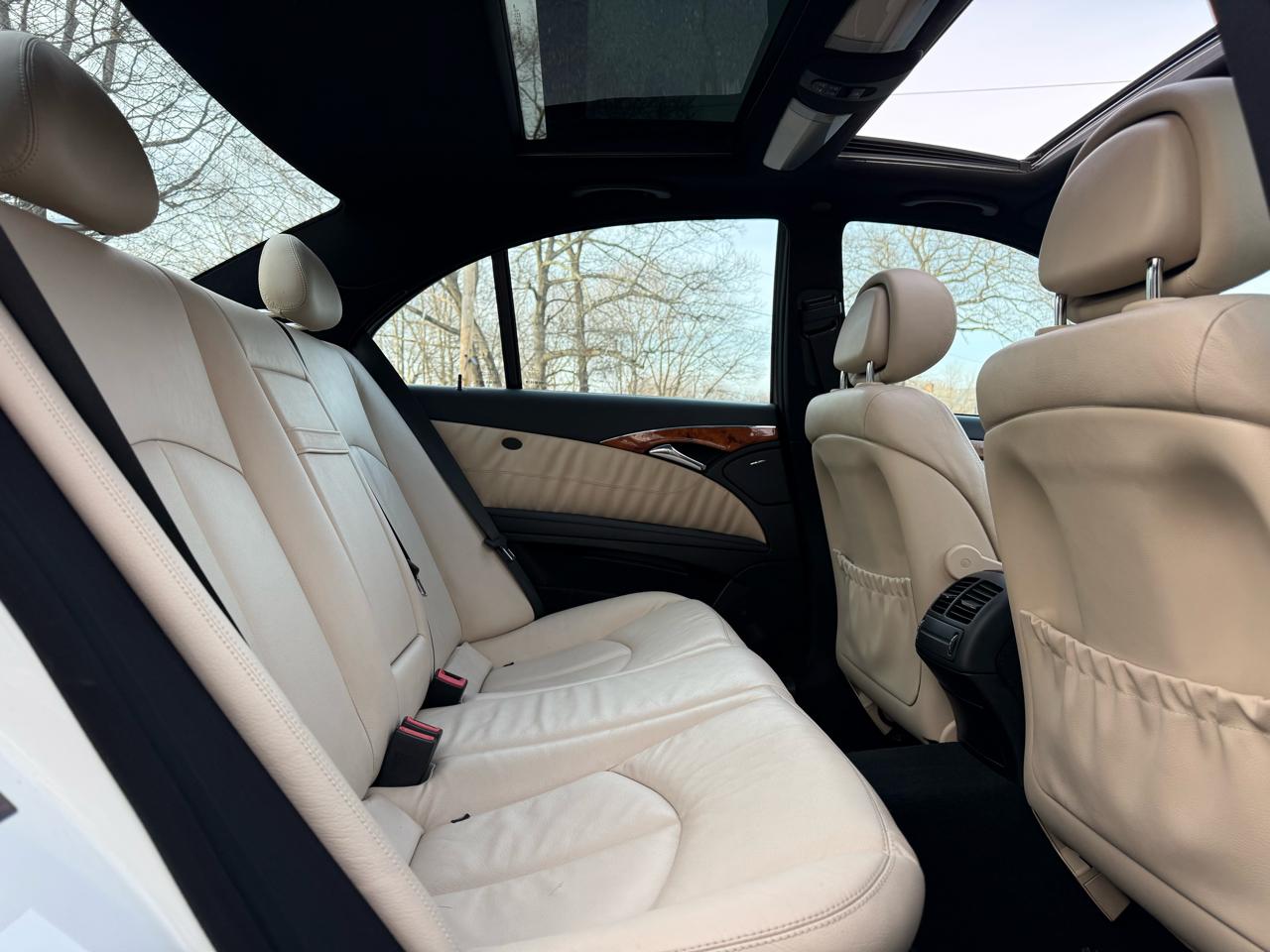 Mercedes-Benz E-Class E350 4MATIC Sedan 2009