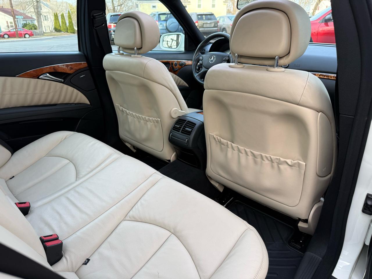 Mercedes-Benz E-Class E350 4MATIC Sedan 2009