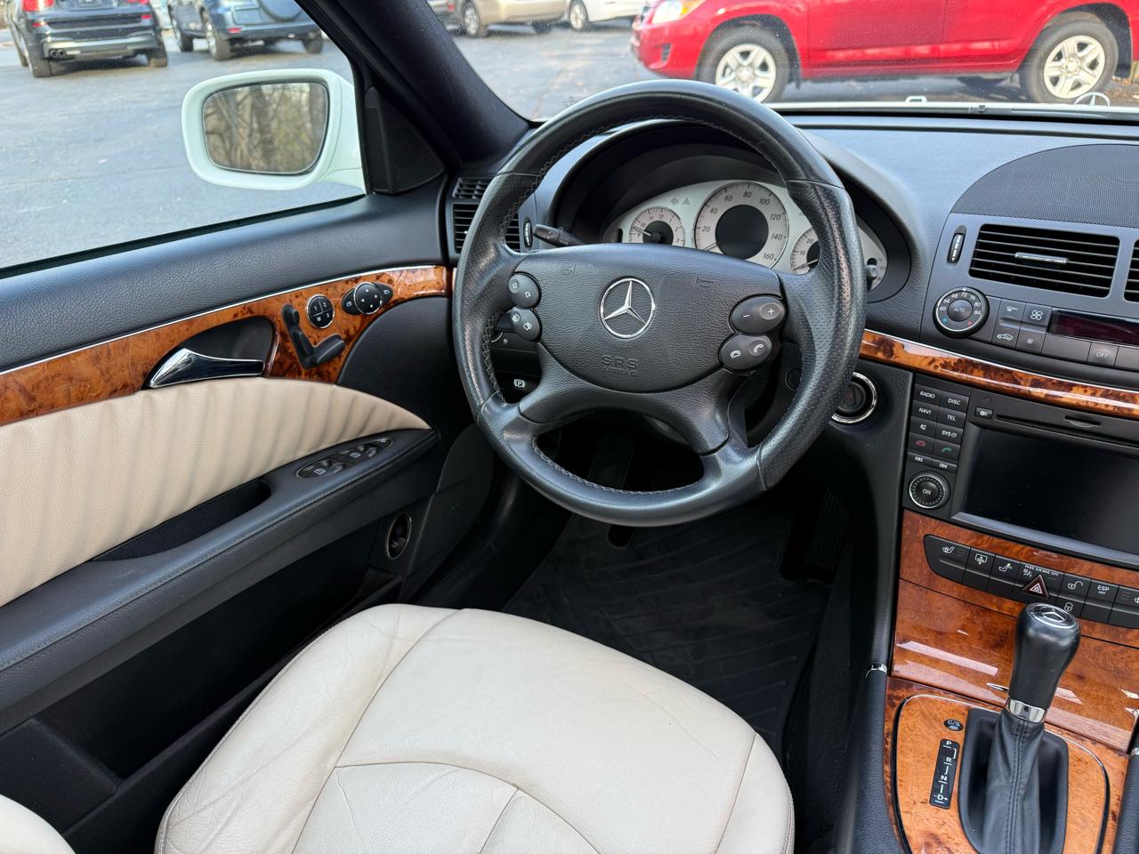 Mercedes-Benz E-Class E350 4MATIC Sedan 2009