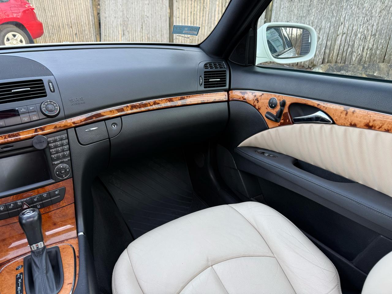 Mercedes-Benz E-Class E350 4MATIC Sedan 2009