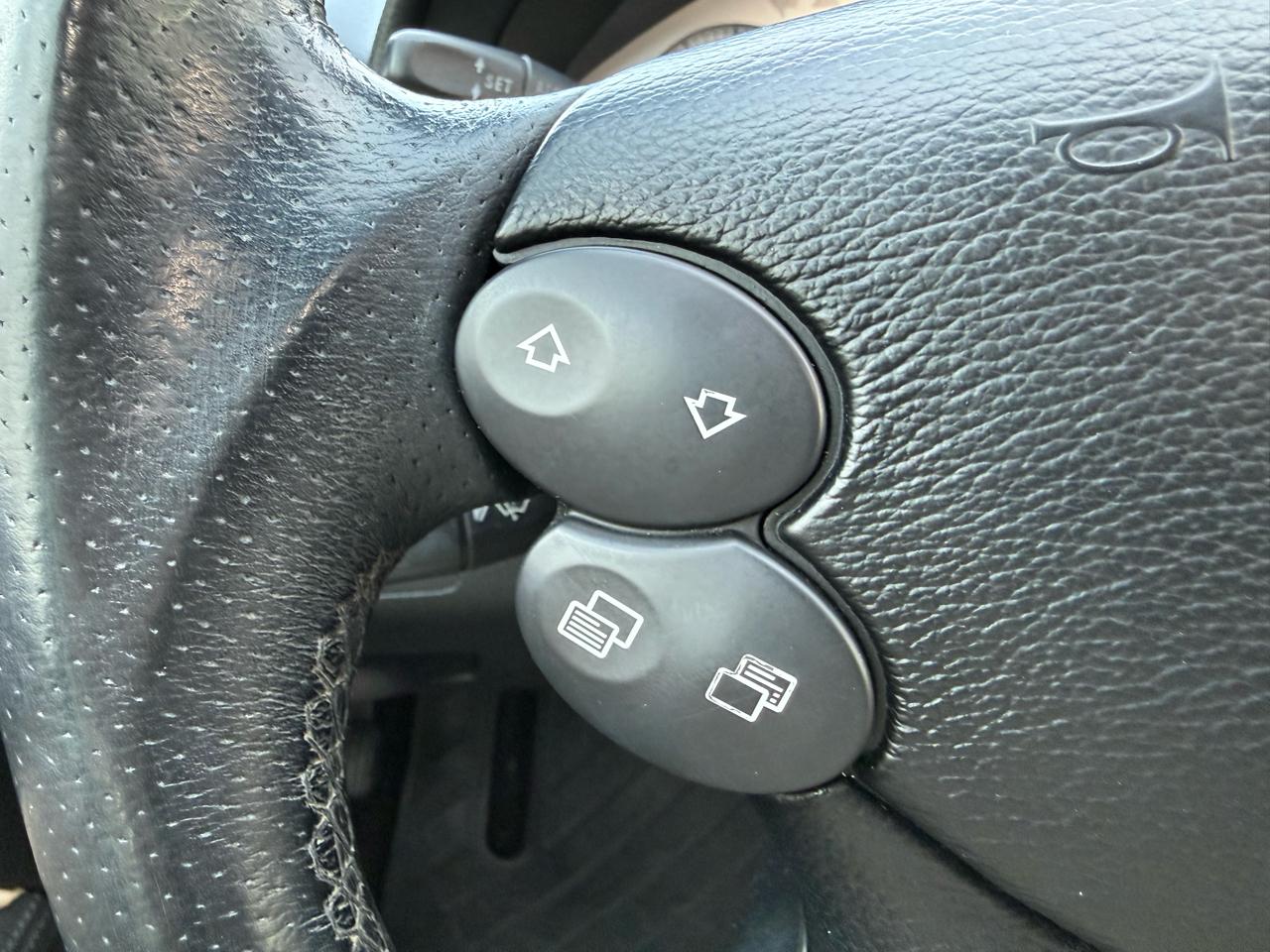 Mercedes-Benz E-Class E350 4MATIC Sedan 2009