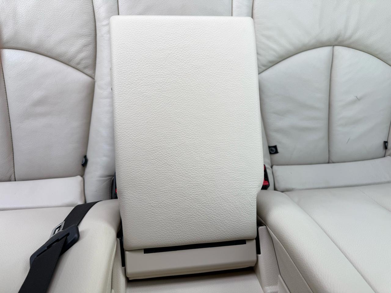 Mercedes-Benz E-Class E350 4MATIC Sedan 2009