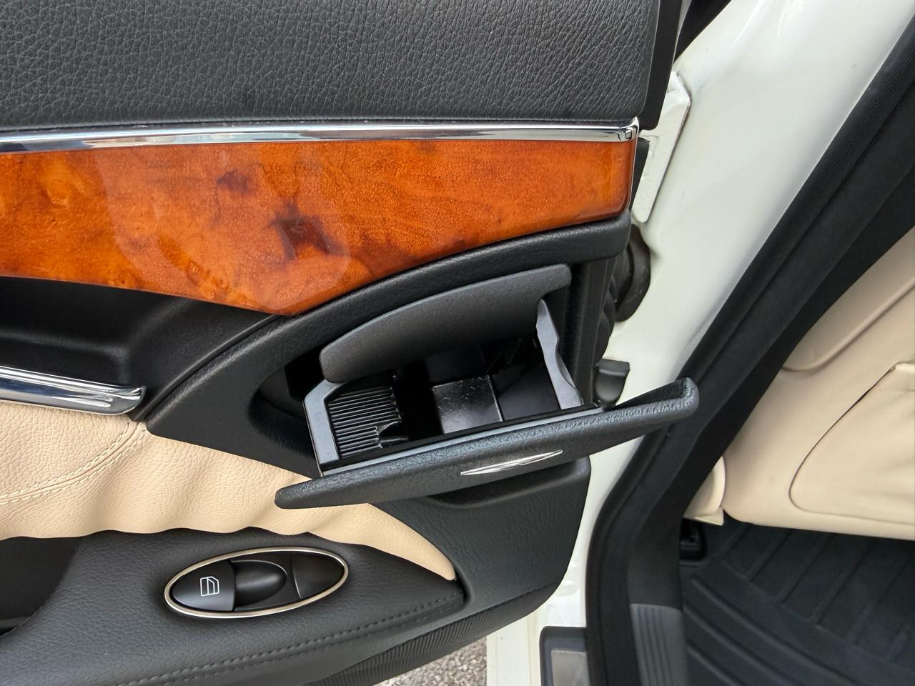 Mercedes-Benz E-Class E350 4MATIC Sedan 2009