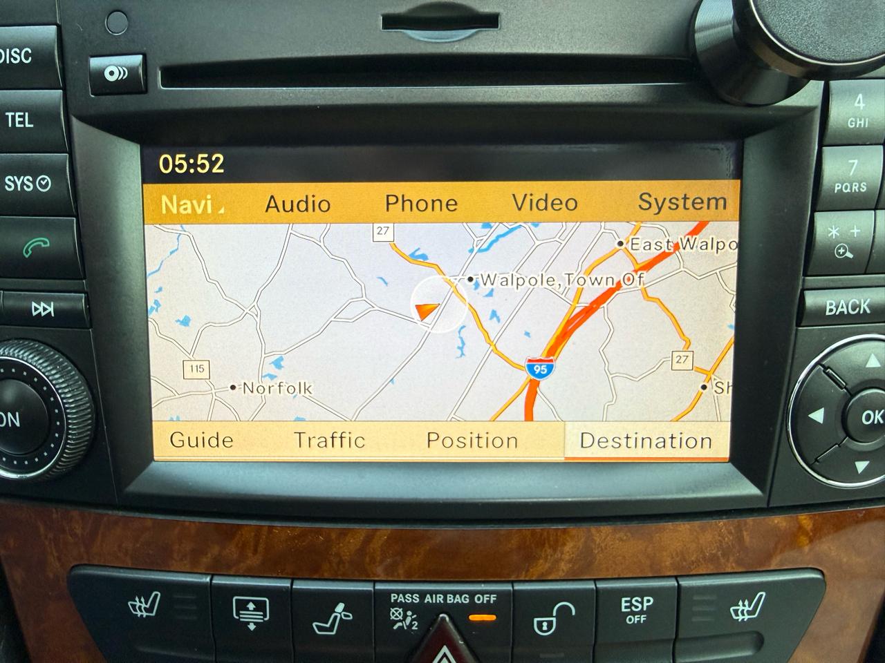 Mercedes-Benz E-Class E350 4MATIC Sedan 2009