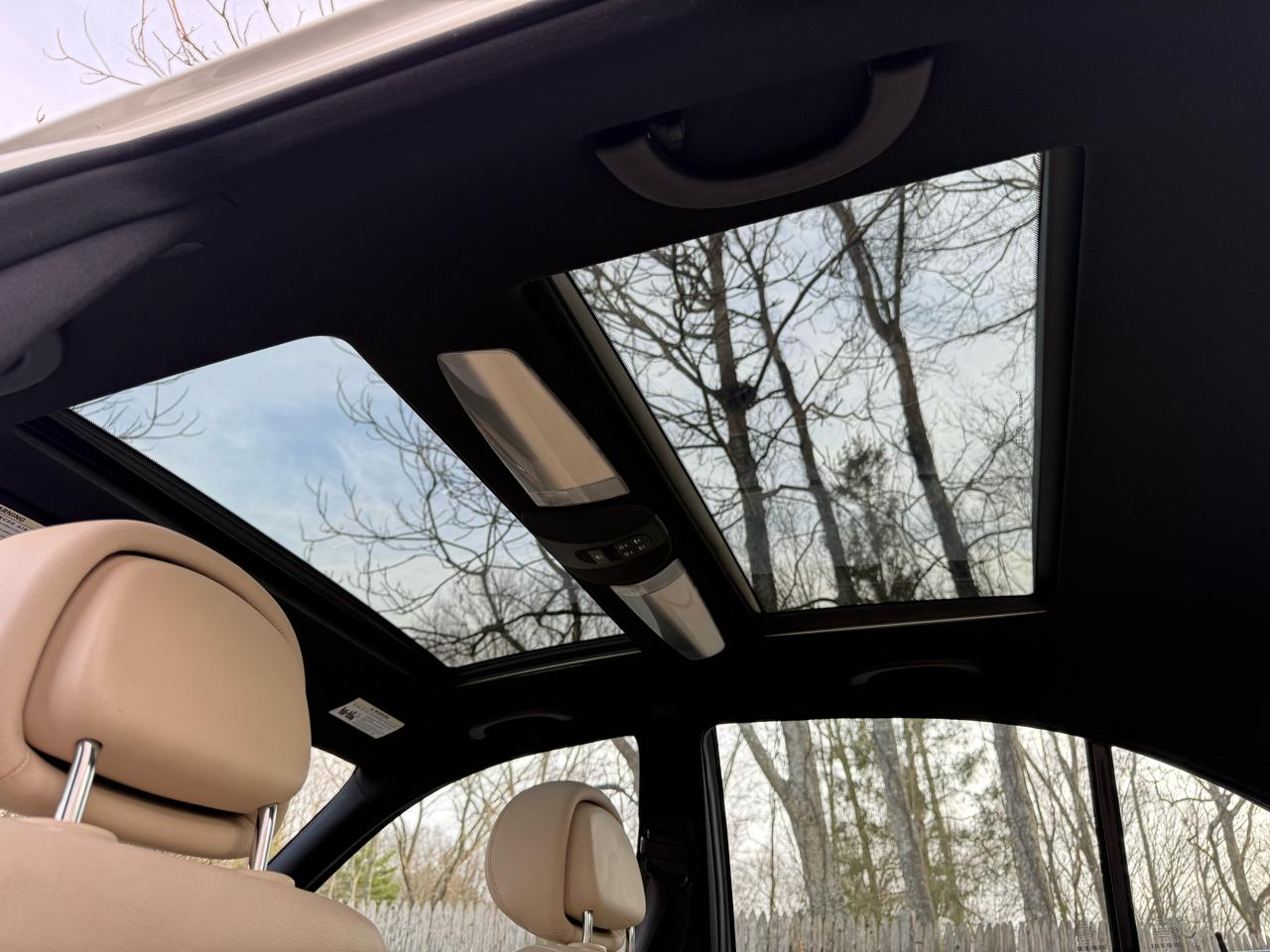 Mercedes-Benz E-Class E350 4MATIC Sedan 2009